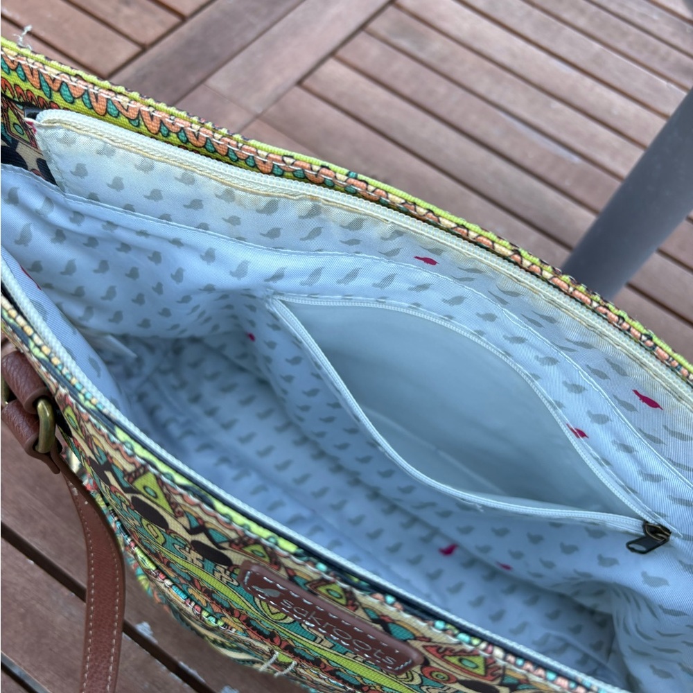 SAKROOTS Multi Colored Shoulder Tote Bag - Picture 8 of 9